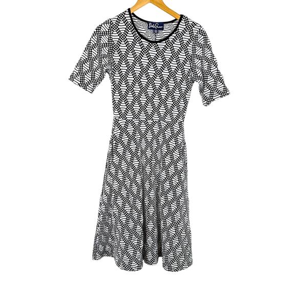 Lesley Evers White & Black Textured Pattern A-Line Half Sleeve Dress - Picture 1 of 7